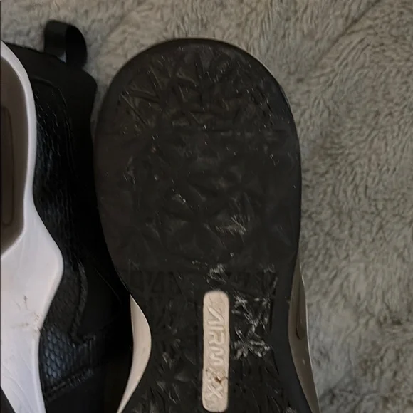 Nike Airmax Women Size 8.5 Black Sneakers - Picture 9 of 13